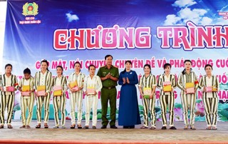 khao-khat-lam-lai-cuoc-doi-hinh-1