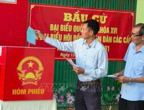 Cử tri Đồng Nai từ vùng biên giới đến khu công nghiệp nô nức đi bầu cử